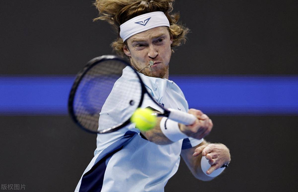 也展现了球 也展现了球