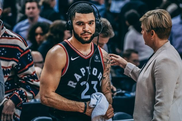 次锦标赛中 次锦标赛中