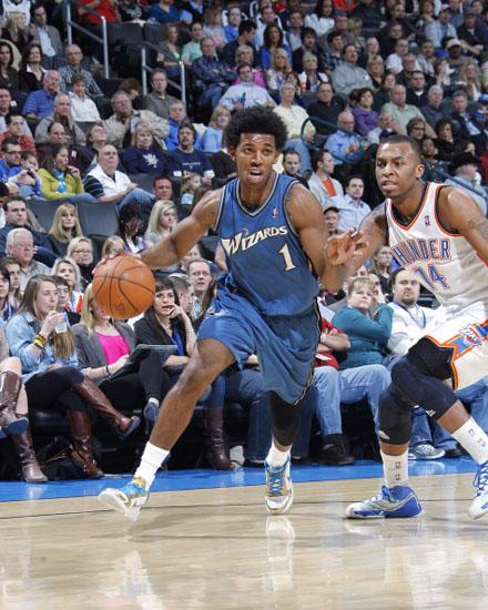 入看台的扑 入看台的扑